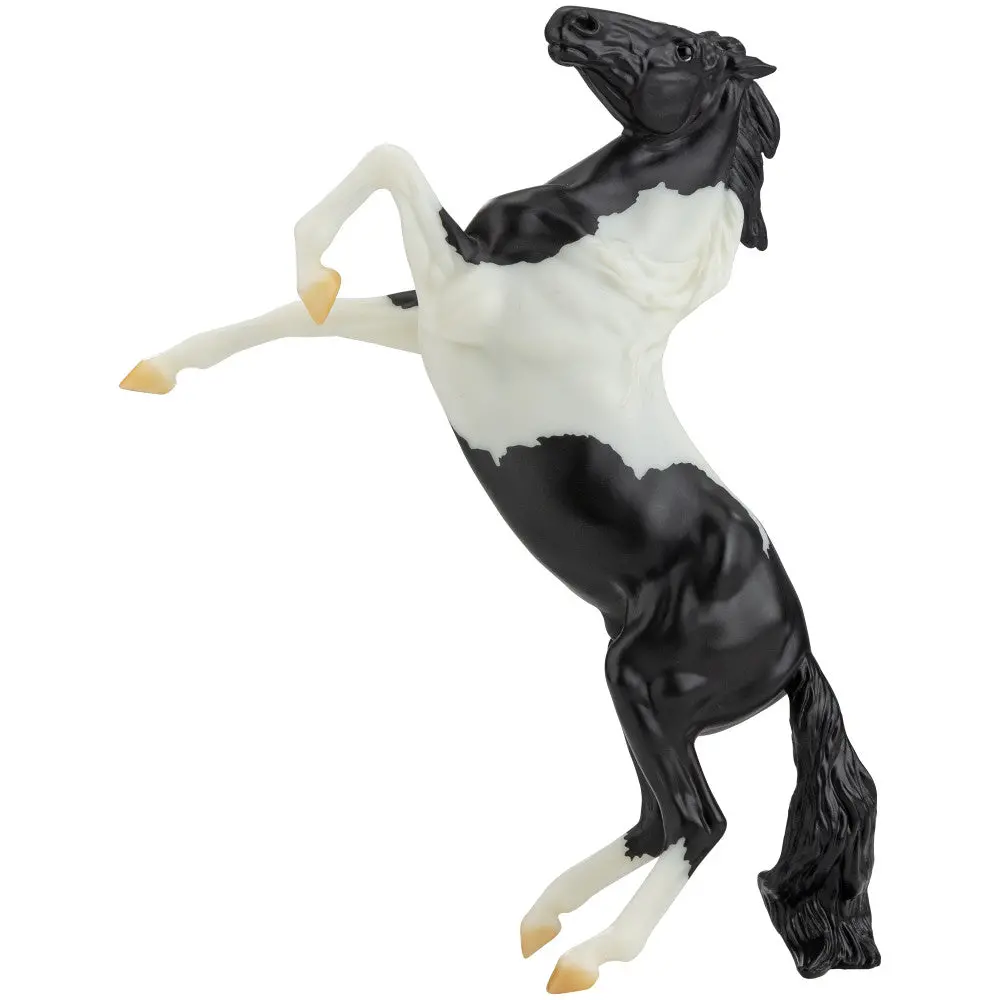 Breyer Freedom Series 1:12 Scale Black Pinto Mustang Model Horse 1