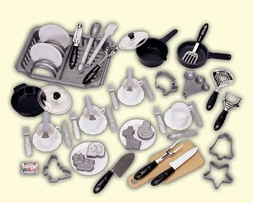 Enchanting Chef 4-Piece Jumbo Kitchen Utensil Play Set 1