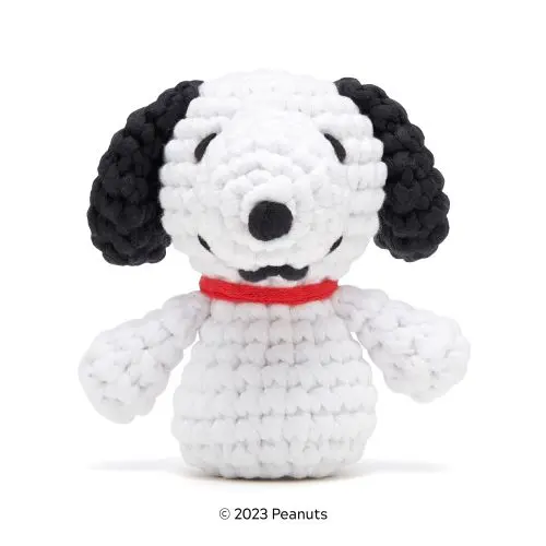 Woobles Snoopy Beginner-Friendly Crochet Kit 1
