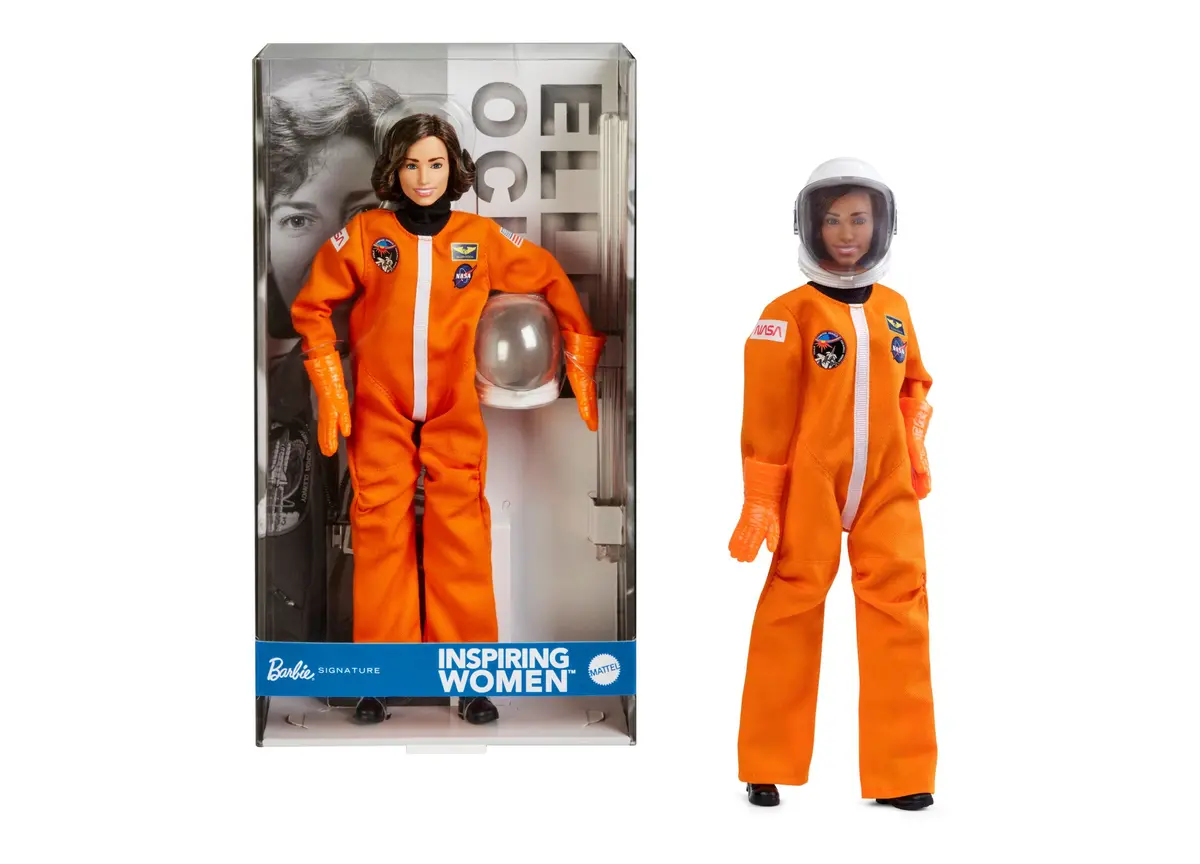 Barbie Inspiring Women Series - Ellen Ochoa Space Adventure Doll 1