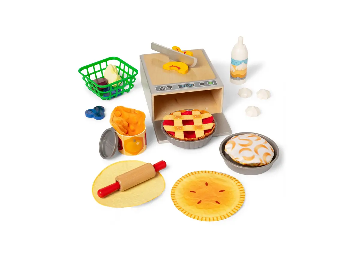 Melissa & Doug Doughlicious Cook, Bake & Serve Pretend Play Set 1