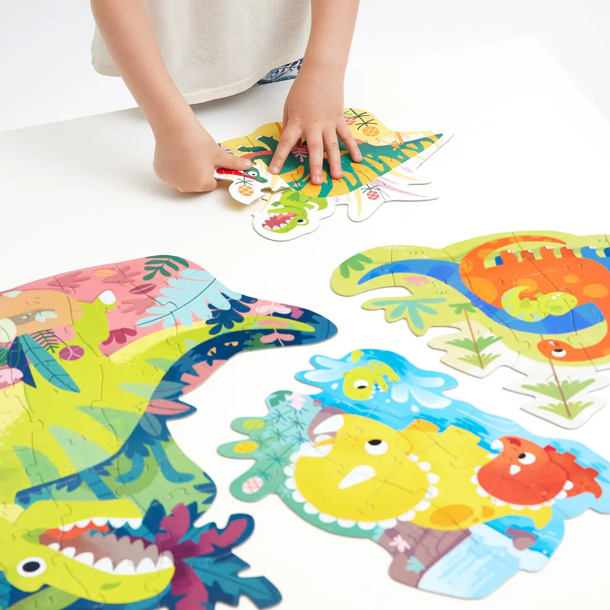 Ban H Dis T Dinosaurs Jigsaw Puzzle - 71 Pc 2