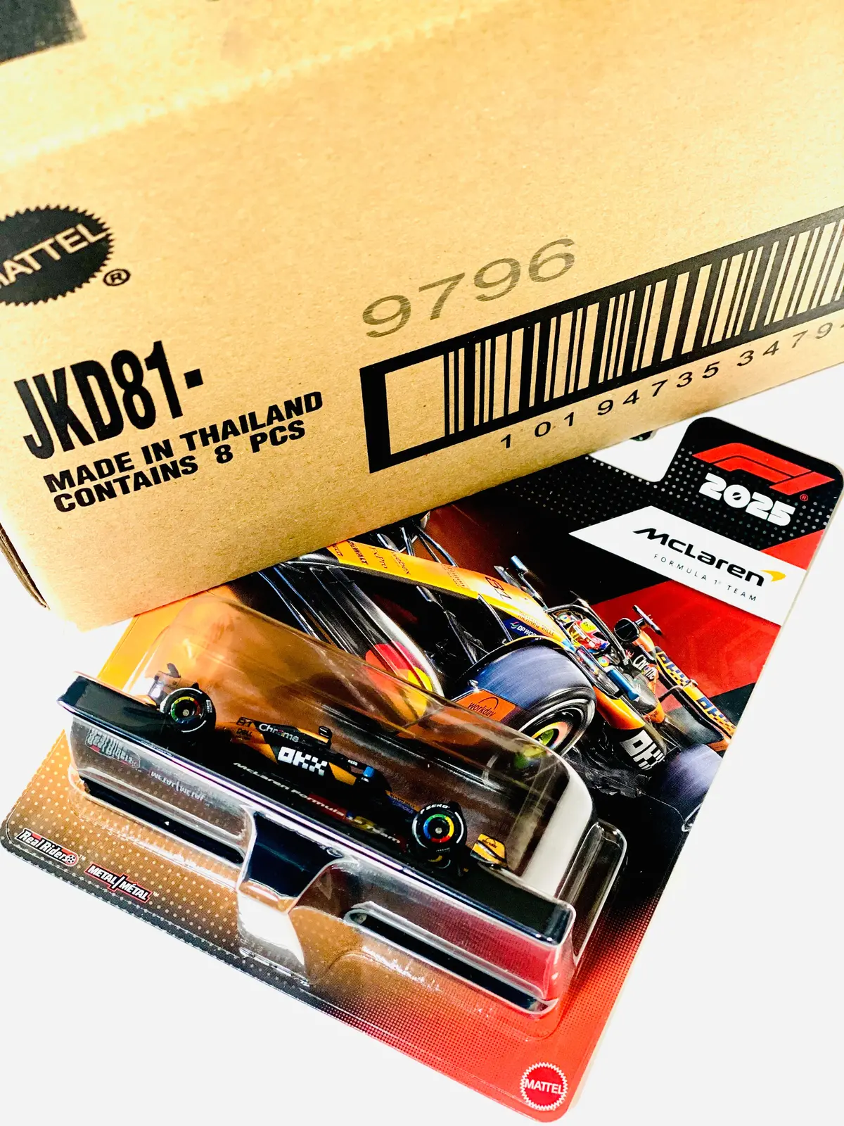 Hot Wheels 2025 F1 Formula 1 Race Team Oscar Piastri Mclaren Formula 1 Team #81 Factory Sealed Solid Pack (8 Cars) 1
