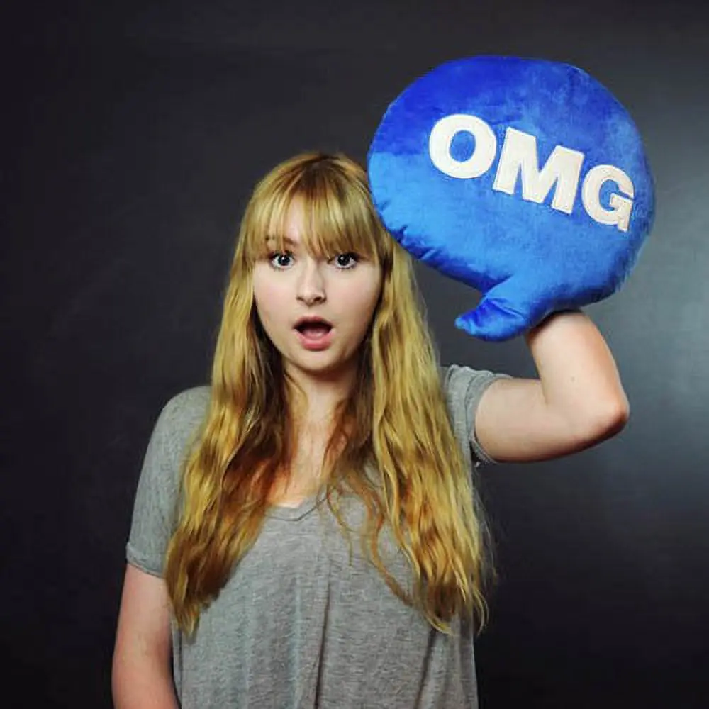 Throwboy Chat Pillows - Omg! Expressive Blue Plush 1
