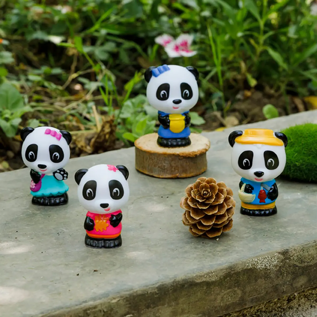 Timber Tots Panda Family Playset - 4 Lovable Characters 2